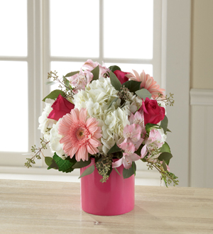 The FTD® Sweet Beginnings™ Bouquet Flower Bouquet