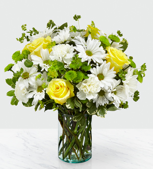 The FTD® Happy Day™ Bouquet Flower Bouquet