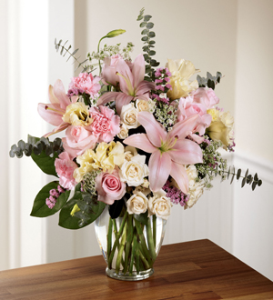 The FTD® Classic Beauty™ Bouquet Flower Bouquet