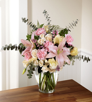 The FTD® Classic Beauty™ Bouquet Flower Bouquet