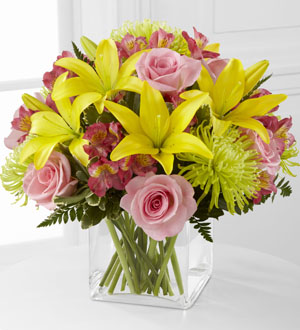 The FTD® Well Done™ Bouquet Flower Bouquet