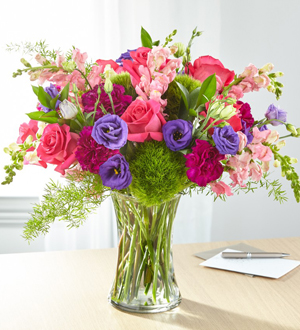 The FTD® Charm & Comfort™ Bouquet Flower Bouquet