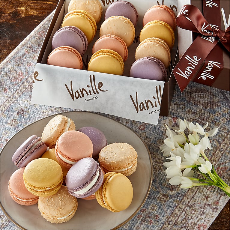 Perfectly Pastel Macarons by Vanille Flower Bouquet