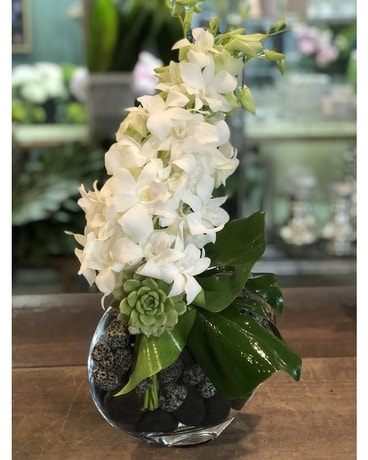 white dendros Flower Bouquet